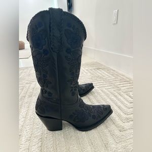 Leather Cowboy heeled boots